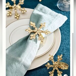 New Anthropologie x Terrain Snowflake Napkin Rings, Set of 4